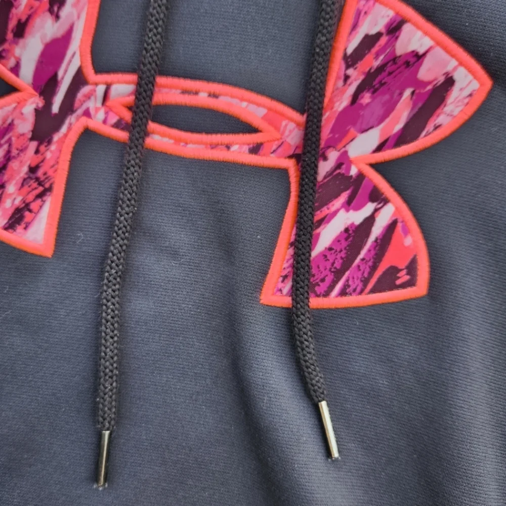 Men's Under Armour Limited Edition Black with Hot Pink Logo Hooded Sweat…